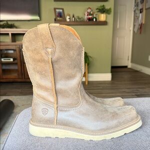 Ariat Rambler Recon Men's Boots in Brown Bomber worn twice